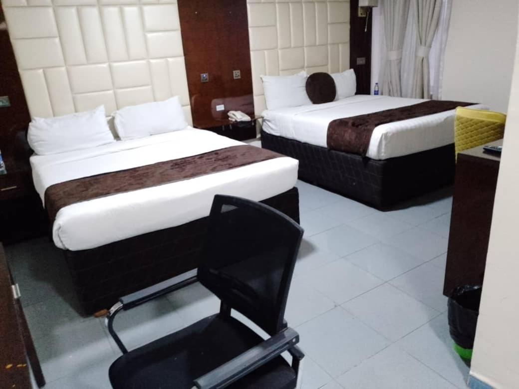 De Rembrandt Hotels And Suites Икеджа Екстериор снимка