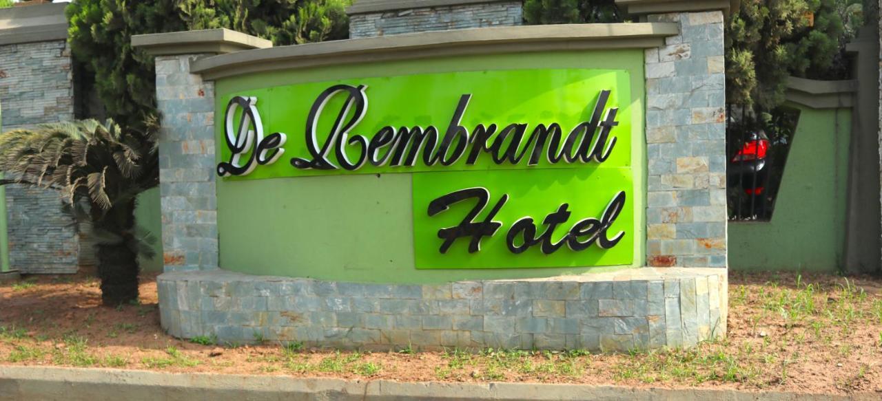 De Rembrandt Hotels And Suites Икеджа Екстериор снимка