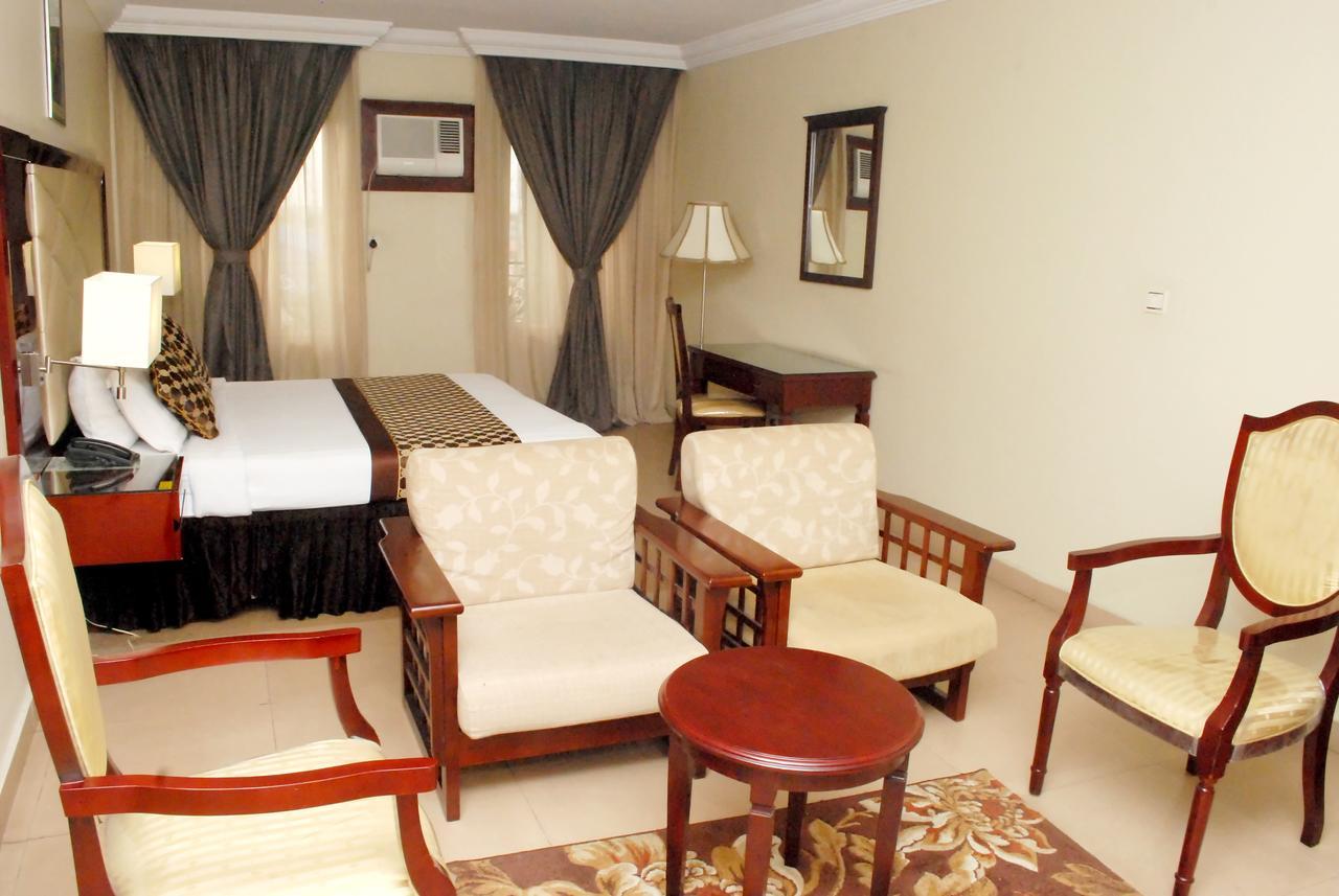 De Rembrandt Hotels And Suites Икеджа Екстериор снимка