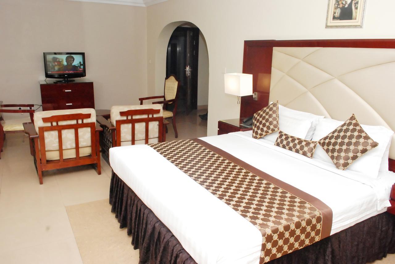 De Rembrandt Hotels And Suites Икеджа Екстериор снимка