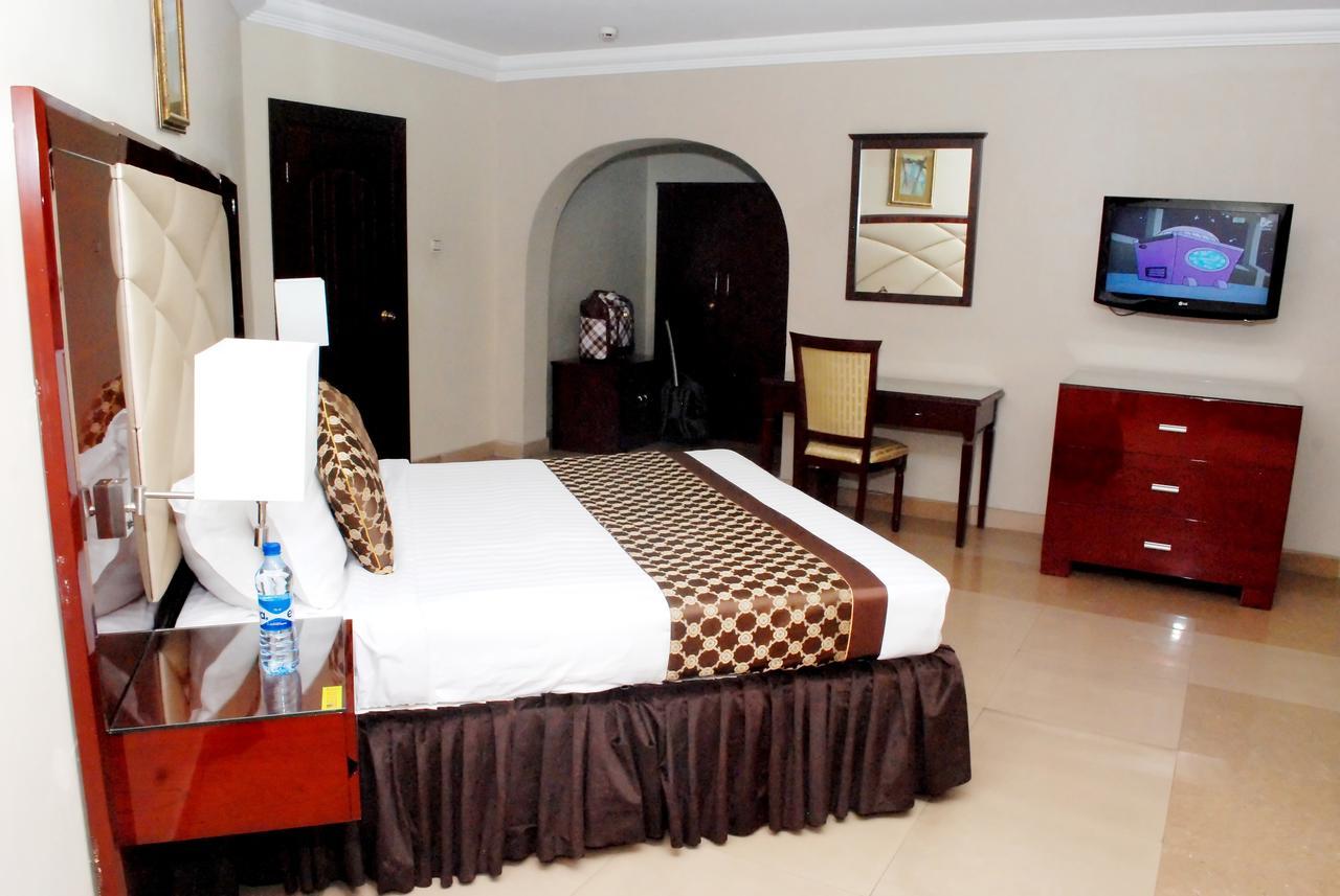 De Rembrandt Hotels And Suites Икеджа Екстериор снимка