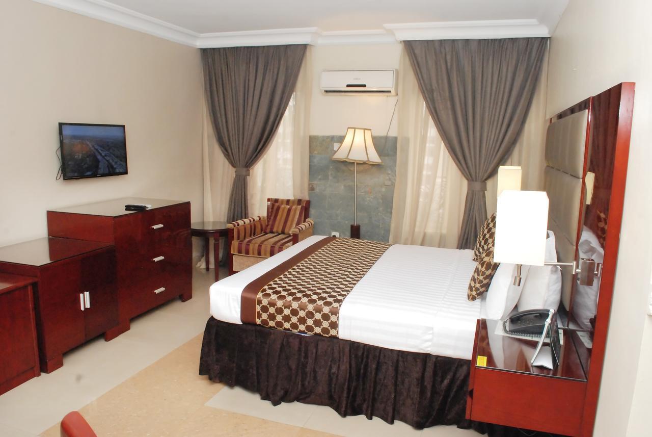 De Rembrandt Hotels And Suites Икеджа Екстериор снимка