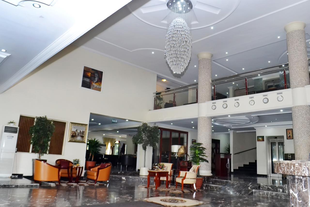 De Rembrandt Hotels And Suites Икеджа Екстериор снимка
