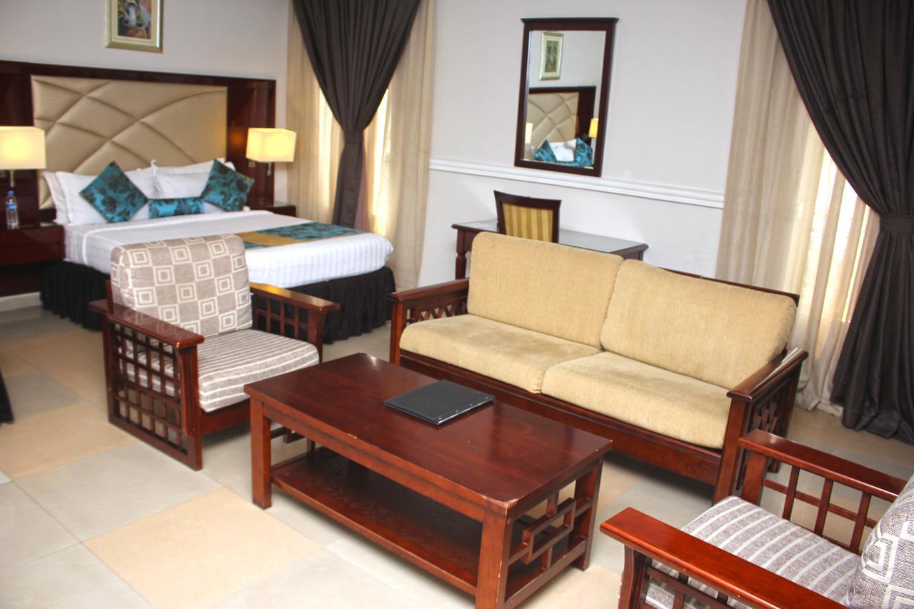 De Rembrandt Hotels And Suites Икеджа Екстериор снимка